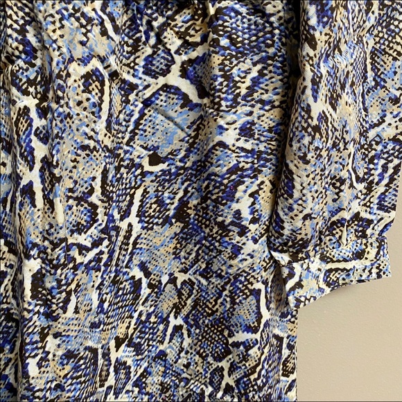 Velvet Heart snake skin print surplice dress - Picture 7 of 10